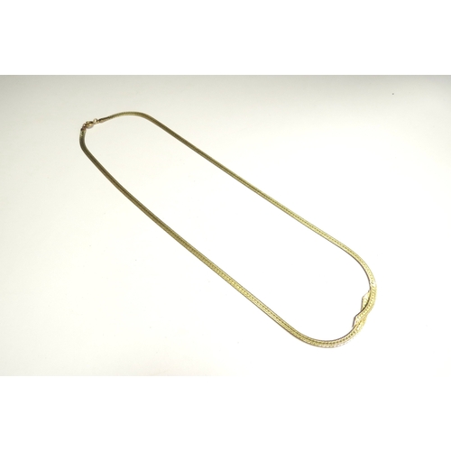 7090 - A 9ct gold snake link necklace, 42cm long, 4.2g