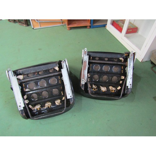 6028 - A pair of leatherette Classic Rover seats