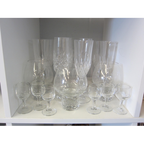 1402 - Eleven crystal glass champagne flutes, three similar examples and a set of six liqueur glasses etc  ... 