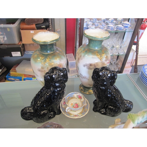 1530 - A pair of Victorian vases, 32cm tall, Foley 