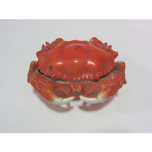 1354 - A hard paste porcelain trinket box as a crab, 12.5cm wide