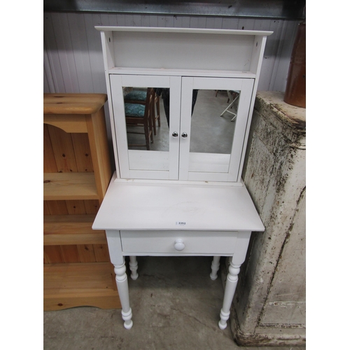 2252 - A Victorian painted pine single drawer bedside table       (R) £30