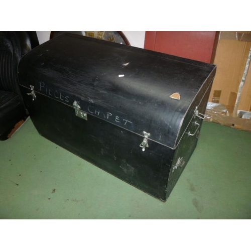 2377 - A Vintage Brexton Travel trunk a/f      (E) £20-40