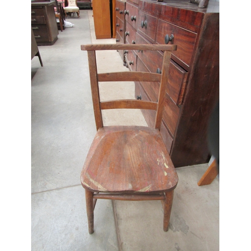 2242 - A 1930's chappel chair