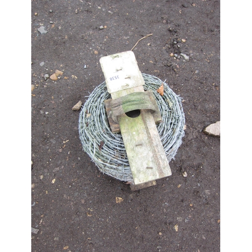 3538 - A roll of barbed wire