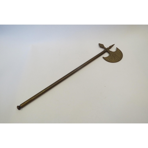 1135 - A brass re-enactment axe, 59cm long  (R)  £0