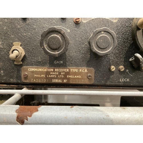 8334 - A WWII British military PCR radio communication receiver