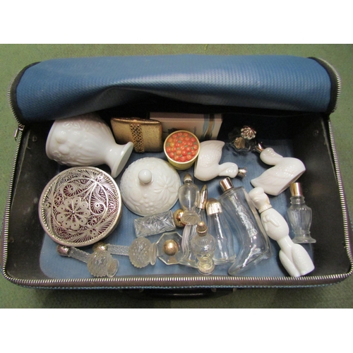 4089 - A case of Avon scent bottles, compact, milk glass lidded pot, etc.   (E) £10-20