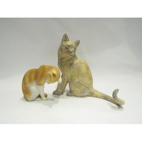 4147 - A Border Fine Arts sitting cat figure together with a ceramic cat scratching ear (2)