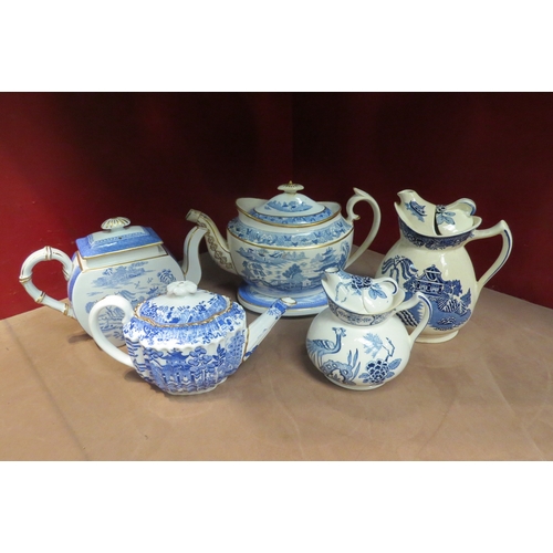 4061 - Five blue and white teapots Willow Ware patterns including Spode fluted, 