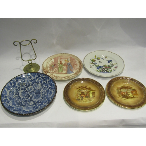 4468 - Five various plates to include Sarreguemines examples, Sylvac and blue and white Oriental and a pair... 