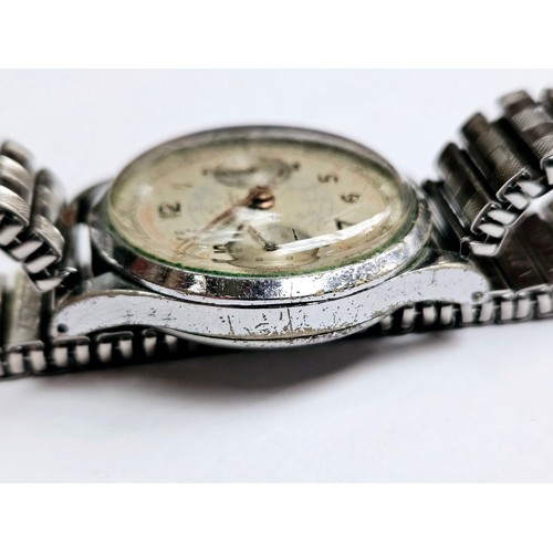 8165 - A Belgian bicompax Beleta Chronographe watch, 17 Rubis, with telemetre and tachymetre scales. 'Fond ... 