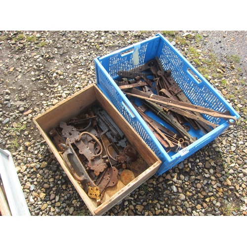 3542 - Two boxes of mixed iron hinges