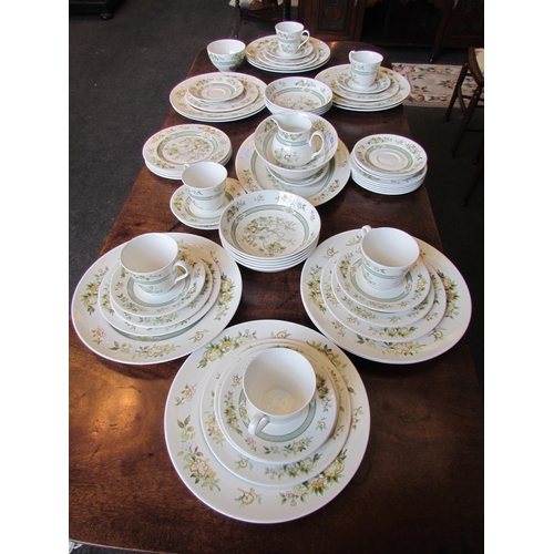 1020 - A quantity of Royal Doulton 'Tonkin' pattern table wares