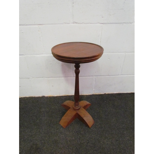 1089 - A circular top occasional table/wine table, 59cm tall x 32cm diameter