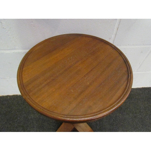 1089 - A circular top occasional table/wine table, 59cm tall x 32cm diameter