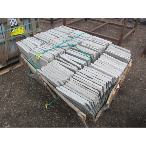 3624 - A pallet of sandstone slabs