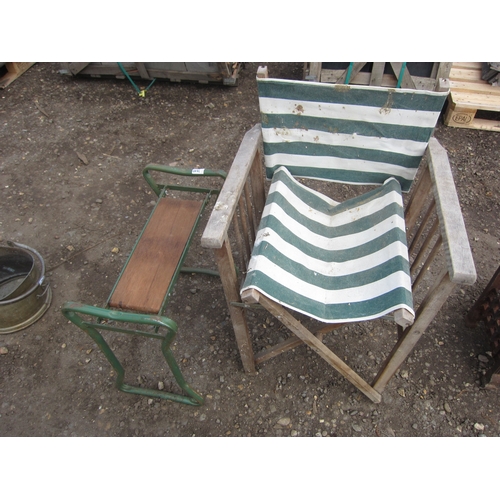 3640 - A garden kneeler and directors chair