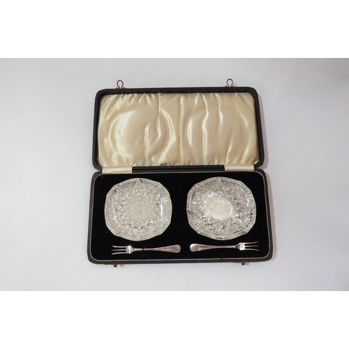 4407 - Two glass dishes with silver forks, cased