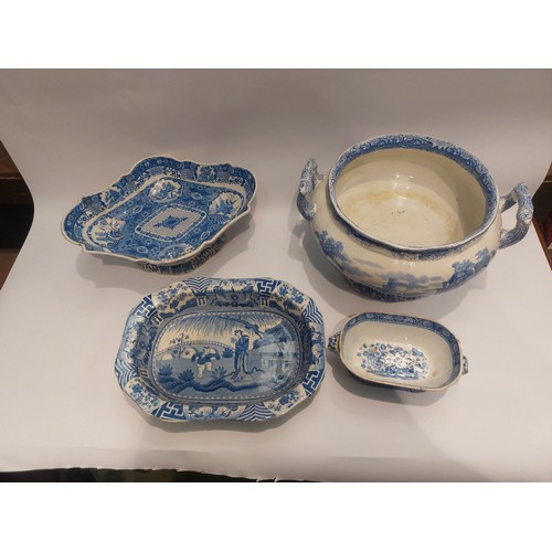 4116A - A collection of Spode blue and white transfer wares to include a soup tureen lacking lid and three v... 