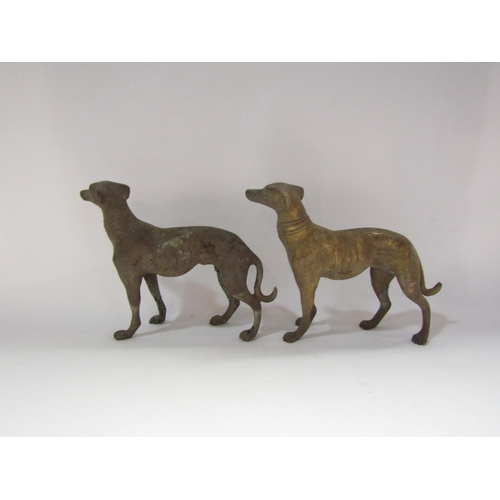 4273 - A pair of brass hunting hounds, 14cm tall at highest point