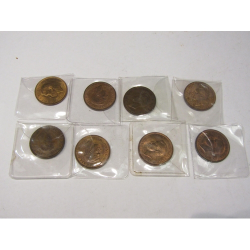 4332 - A collection of British bronze coinage from Victoria young head, large half pennies and pennies to G... 