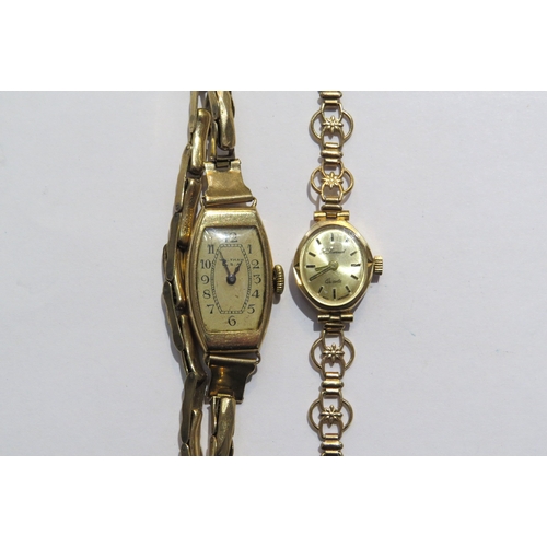 8119 - A 9ct gold Waltham U.S.A ladies wristwatch with 9ct flexible sprung strap & 9ct gold H.Samuel Quartz... 