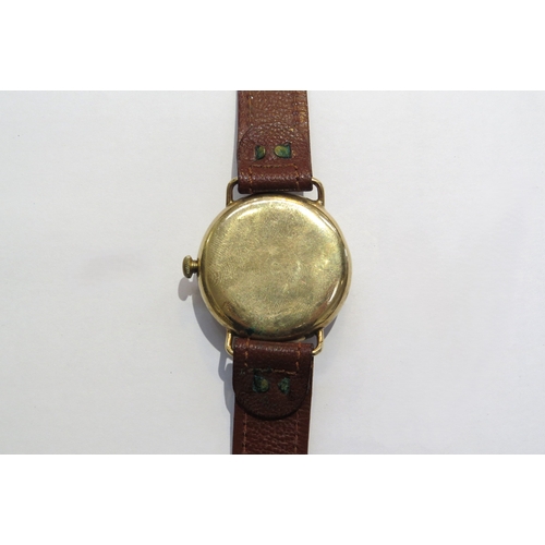 8137 - A Waltham 9ct gold cased gents wristwatch movement stamped Waltham mass 19627301, manual wind