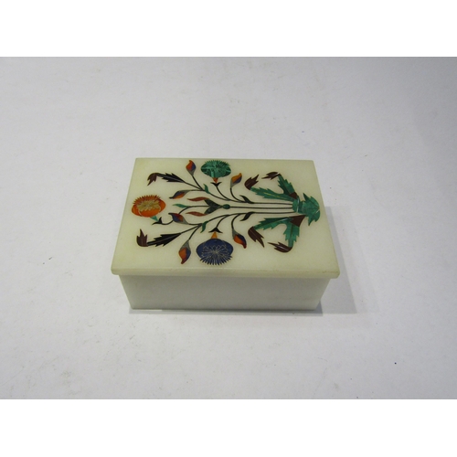 4404 - A Pietra Dura inlaid marble trinket box, 10.5cm long