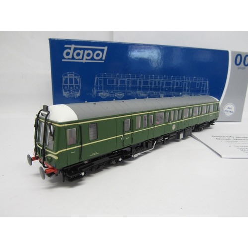 7385 - A boxed Dapol 00 gauge model railway 4D-015-008D Class 122 diesel railcar in BR green with speed whi... 