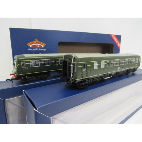 7389 - A boxed Bachmann Branch-Line 00 gauge model railway 32-285ASF Class 101 DMU 2 Car Set in BR green wi... 