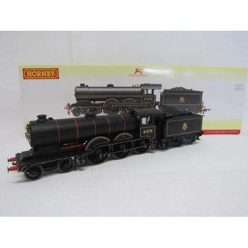 7405 - A boxed Hornby (China) 00 gauge model railway R3546 BR (Early) B12 Class 4-6-0 locomotive '61556' an... 