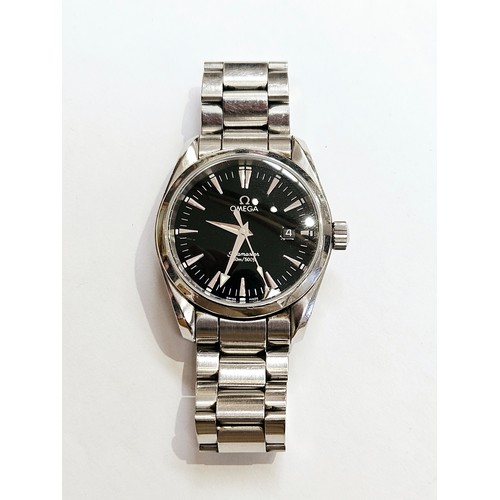 8170 - An Omega seamaster Aqua Terra gentleman's stainless steel quartz wristwatch with black dial, silvere... 