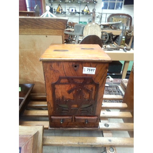 7597 - A wooden cigarette dispensing machine   (R)  £50