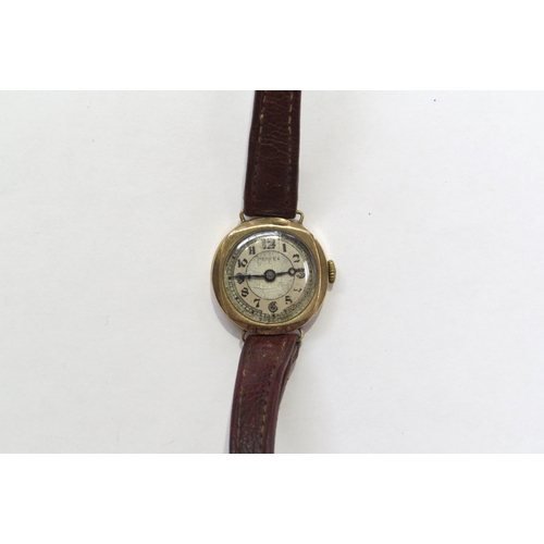 8133 - A 9ct gold cased Perfex ladies wristwatch on leather strap