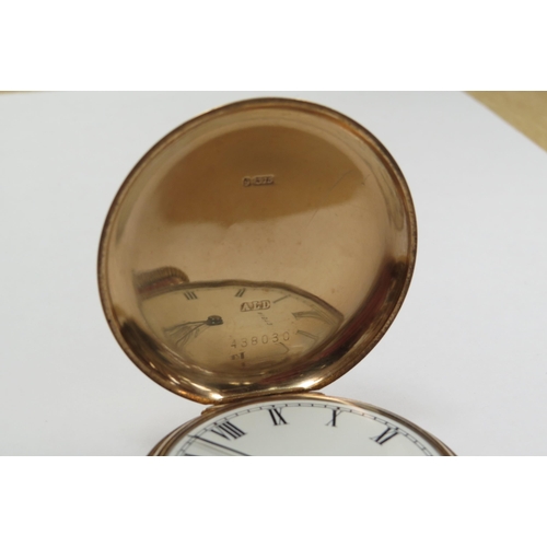 8216 - A 9ct gold cased Elgin full hunter pocket watch, the circular signed dial with Roman numerals, subsi... 