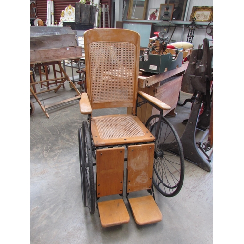 7628 - A Vintage wheel chair   (E)  £20-30