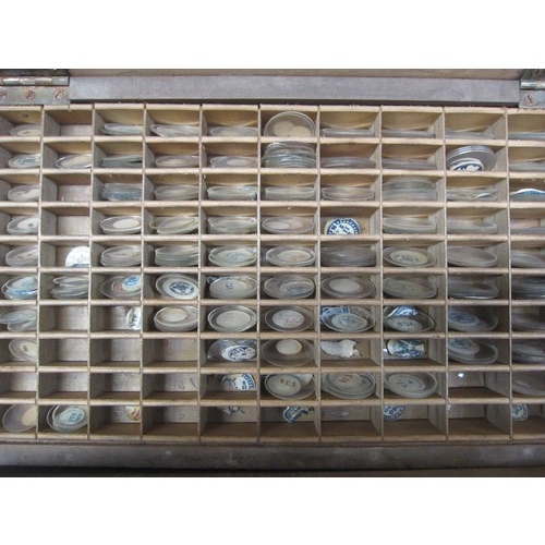 8247 - A large collection of mixed watch glasses of various sizes and materials