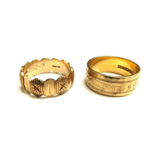 9083 - Two 9ct gold bands both with engraved detail, sizes J/K and L, 6.9g