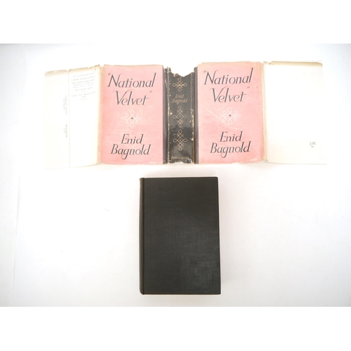 9282 - Enid Bagnold: 'National Velvet', London, William Heinemann, 1935, 1st edition, b/w ills. by Laurian ... 