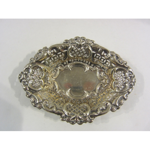 4333A - A silver bon-bon dish with embossed and pierced decoration, Birmingham 1897, approximately 30g