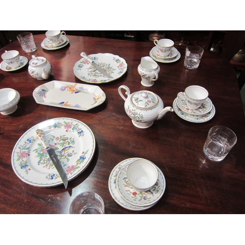 4063 - A quantity of Aynsley ‘Pembroke’ pattern tea ware including teapot, cups and saucers, jug etc.