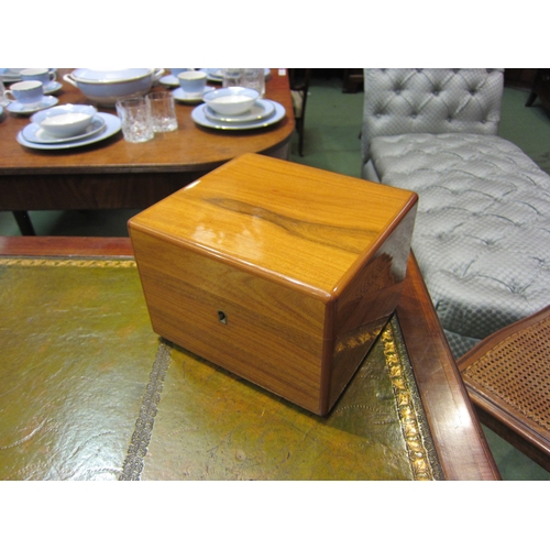 4178 - A Dunhill tobacco humidor box