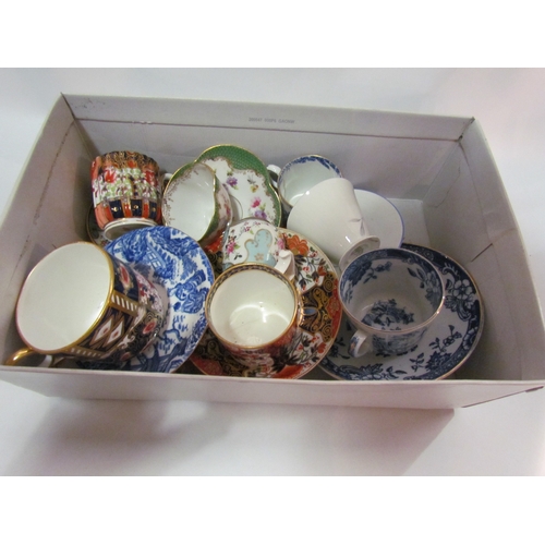 4274 - A box of mixed china, mostly cups and saucers including Imari and blue and white, some a/f