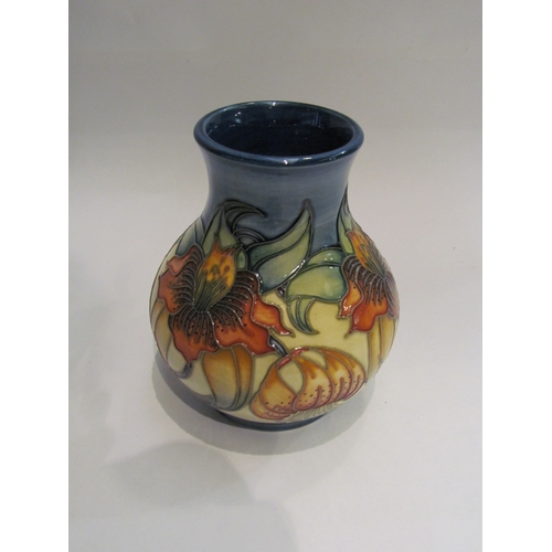 4376 - A Moorcroft vase 