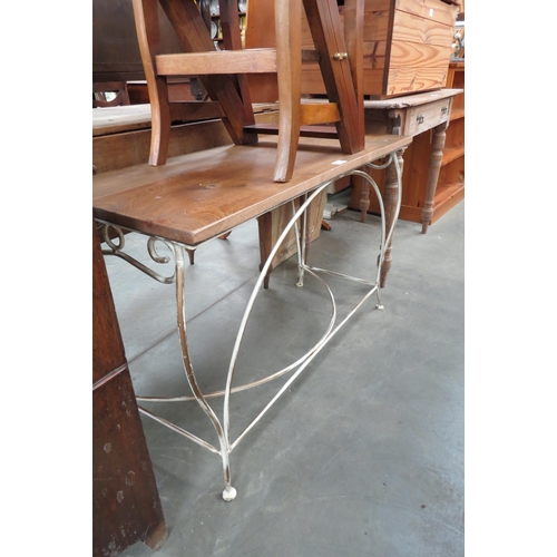 2334 - A wrought iron side table with oak top