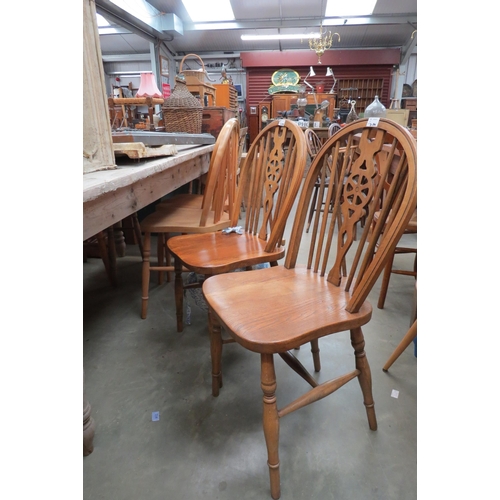 2363 - Various wheelback and stick back Windsor chairs (9)