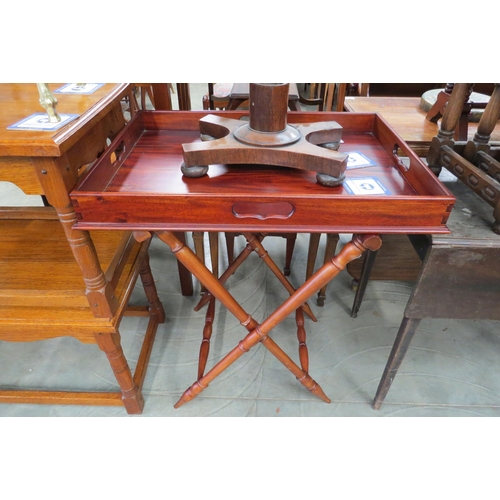 2272 - A reproduction mahogany butler’s tray and stand  (E)  £10-20