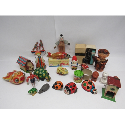 7136 - A collection of tinplate and other vintage novelty toys including Daiya (Japan) tortoise, boxed Meta... 