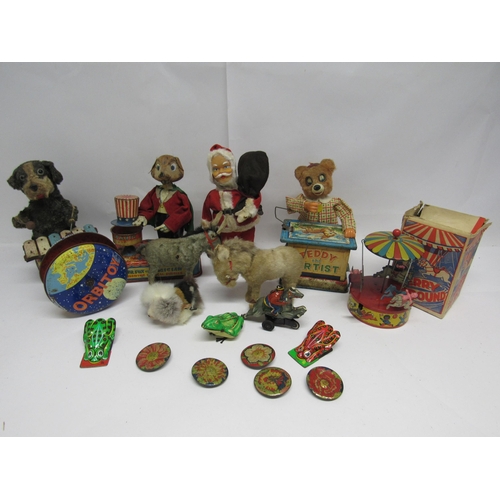 7065 - A collection of vintage tinplate and plush covered toys including Yonezawa (Japan) battery operated ... 